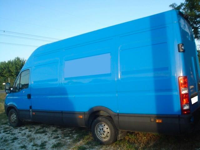 Iveco Daily IV 35S18 PL-TA Furgone
