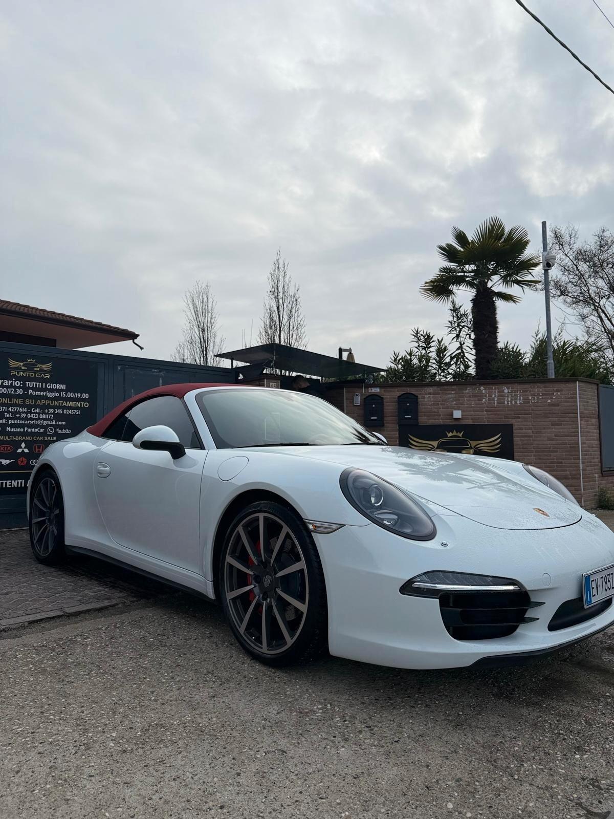 Porsche 911 3.8 Carrera 4S Cabriolet