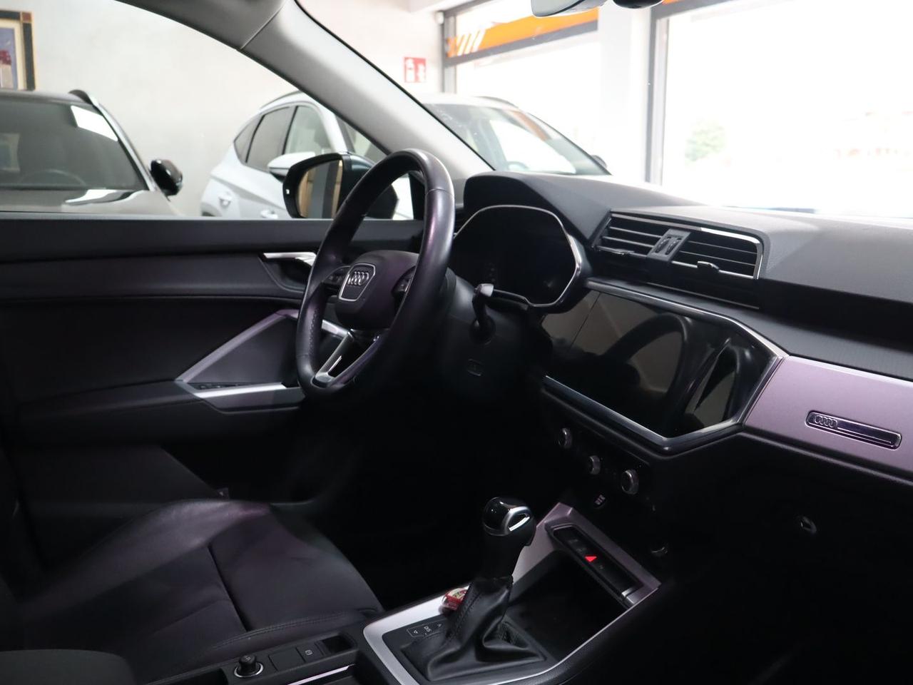 Audi Q3 S Line 1.5 35 TFSI #10221
