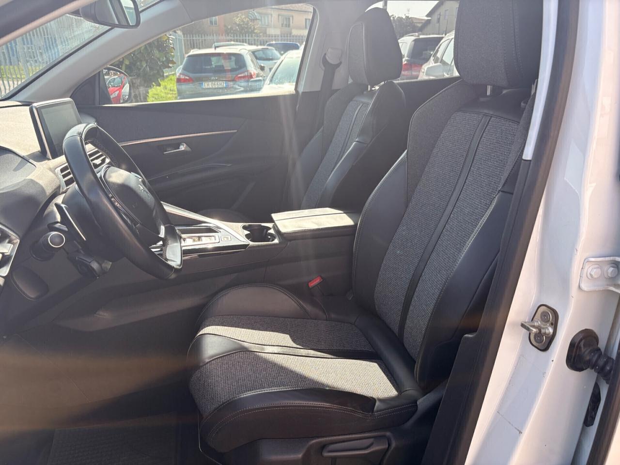Peugeot 3008 BlueHDi 130 S&S Active