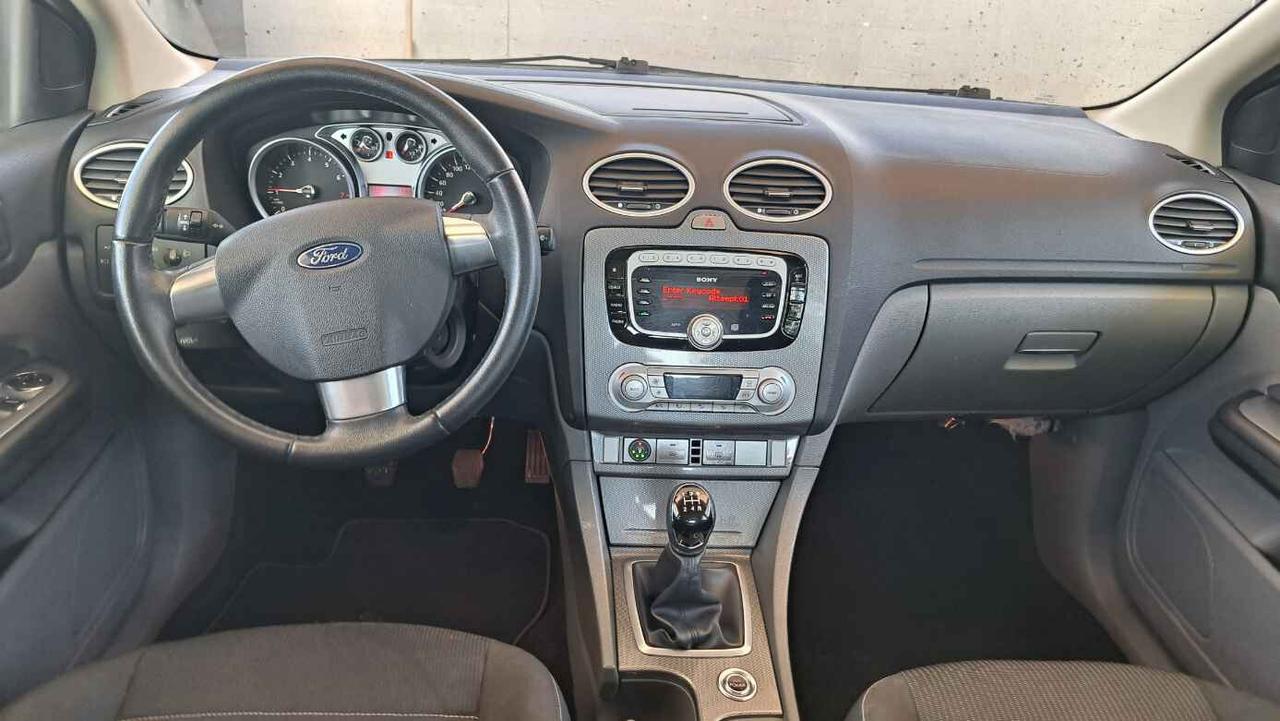 Ford Focus 1.6 (115CV) 5p. Bz.- GPL Titanium
