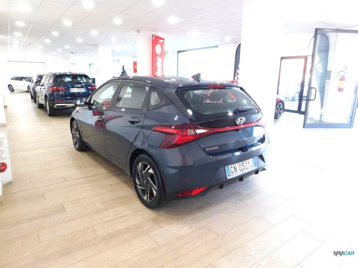 HYUNDAI - i20 - 1.2 MPI MT ConnectLine