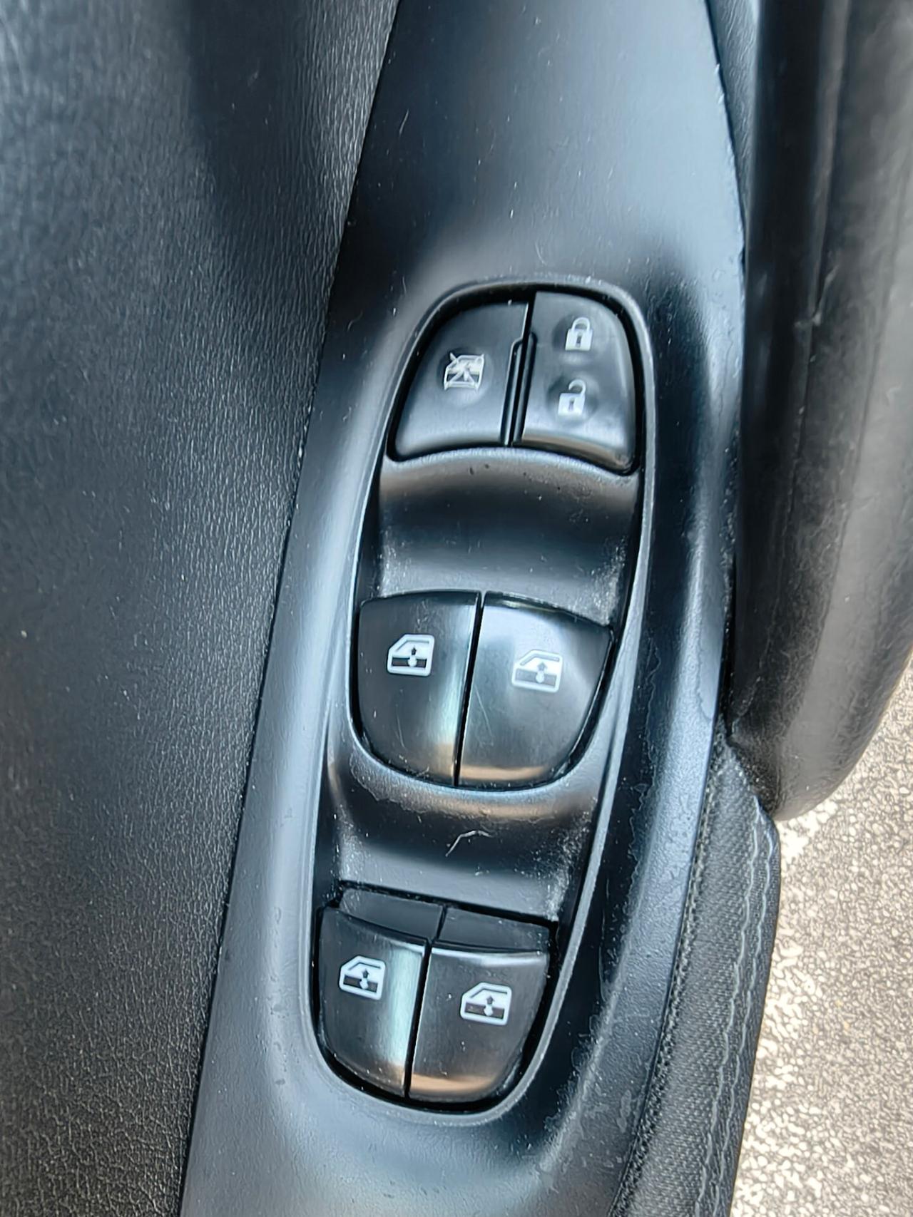 NISSAN QASHQAI 1.5 DCI ACENTA 110.000 KM