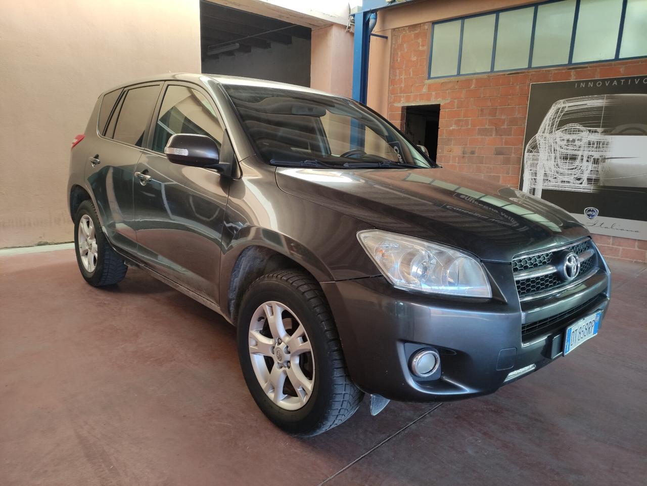 Toyota RAV4 RAV 4 2.2 D-4D 150 CV Luxury