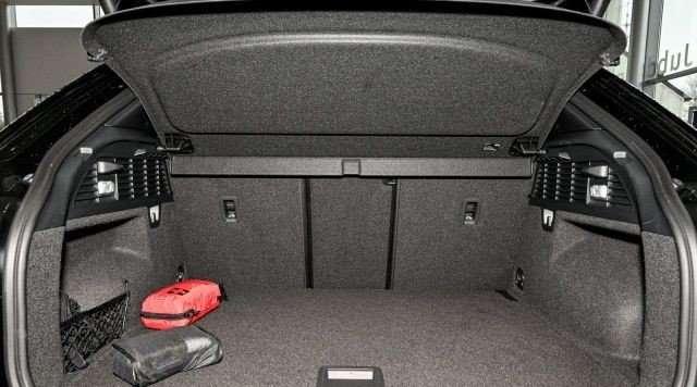 Audi SQ2 QUATTRO MATRIX LED BLACK PACK PDC NAVI ACC KAMERA