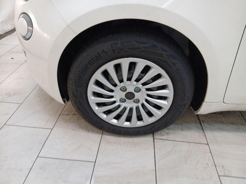 FIAT 500 500e 42 kWh