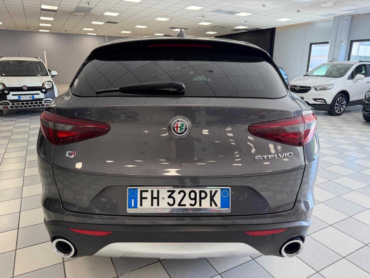 Alfa Romeo Stelvio 2.2 Turbodiesel 210 CV AT8 Q4 Super