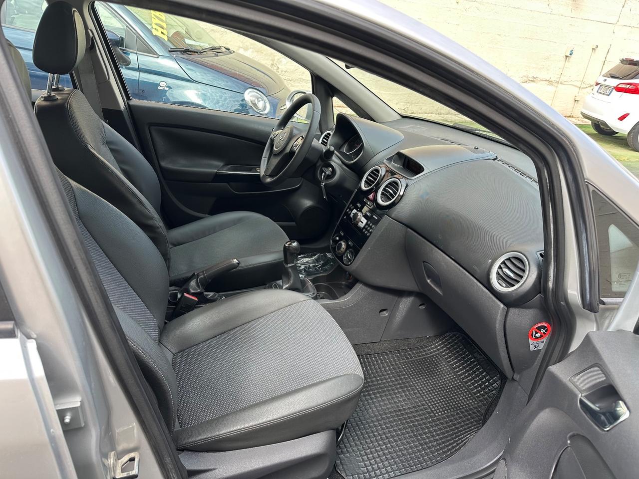 Opel Corsa 1.2 5 porte - 2008