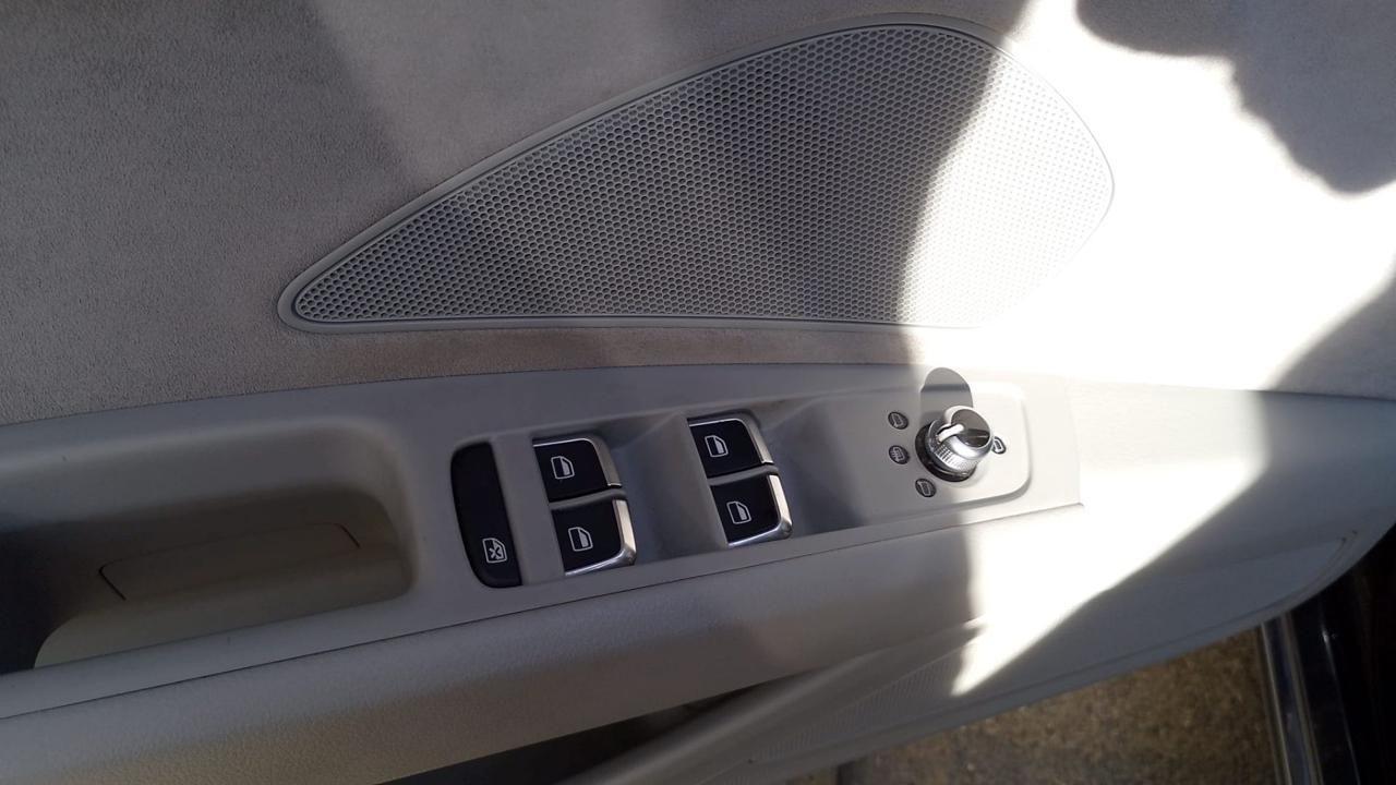 Audi A8 3.0 TDI 250 CV clean diesel quattro tiptronic