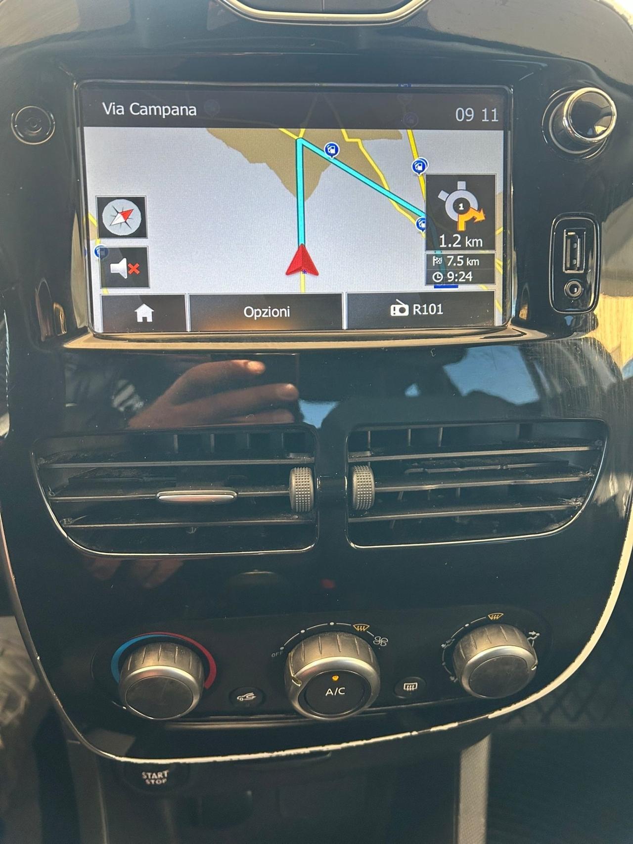 Renault Clio Sporter 1.5 dCi 8V 75CV Costume National