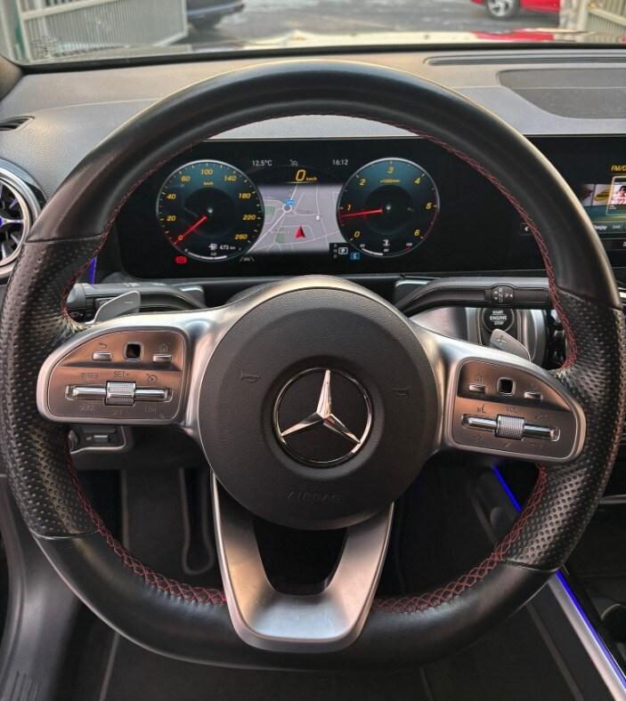 MERCEDES GLB (X247) GLB 200 d Automati...