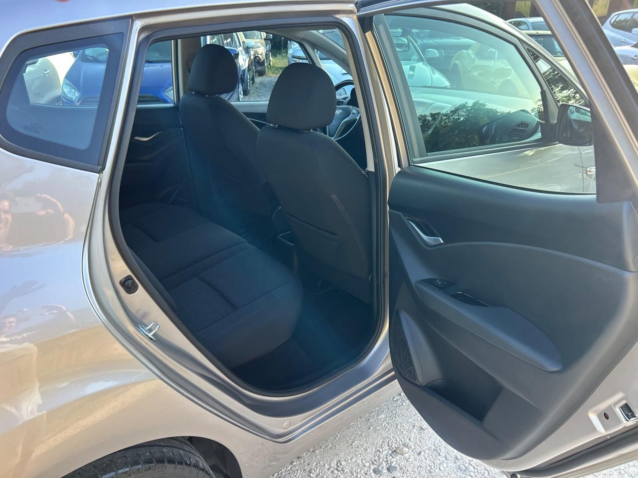 Hyundai iX20 1.4 90 CV GPL Comfort neopatentati permute