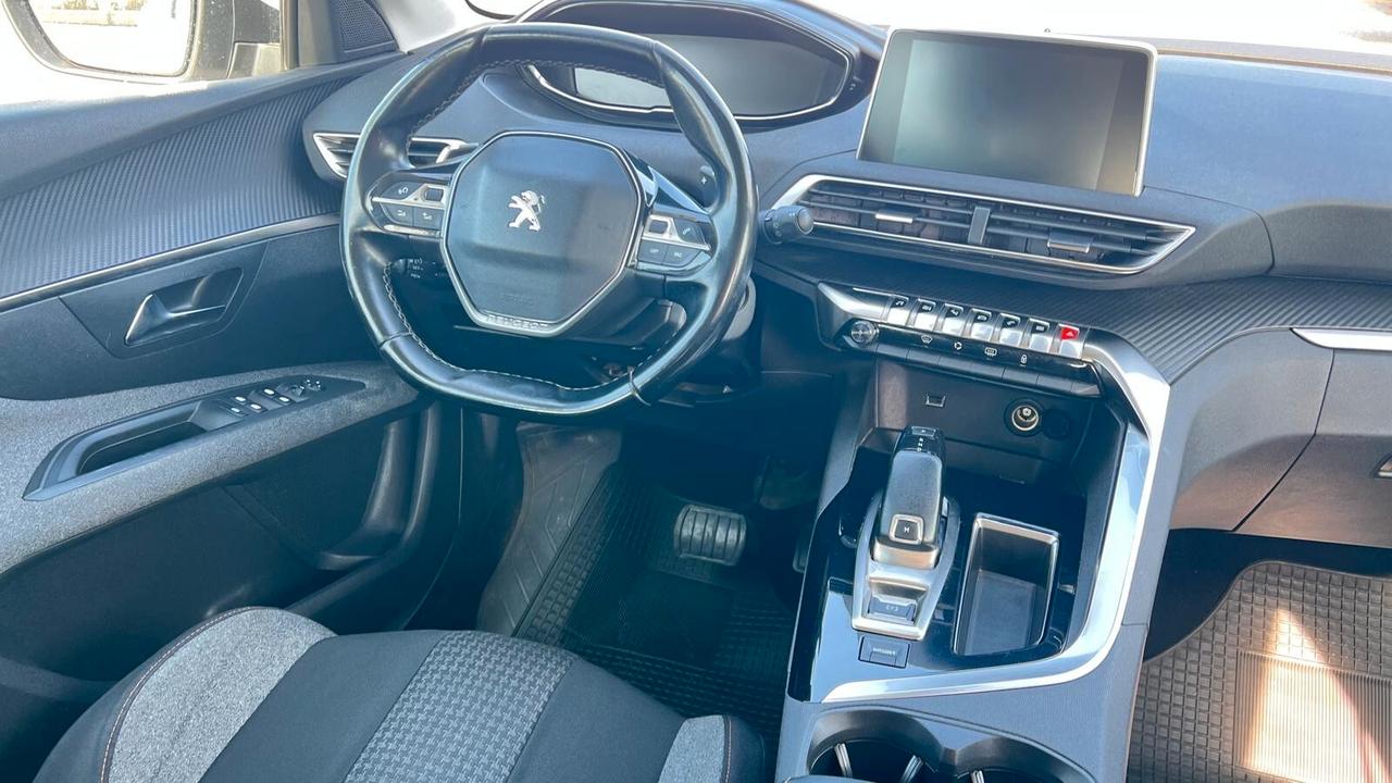 Peugeot 3008 BlueHDi 130 S&S EAT8 Allure