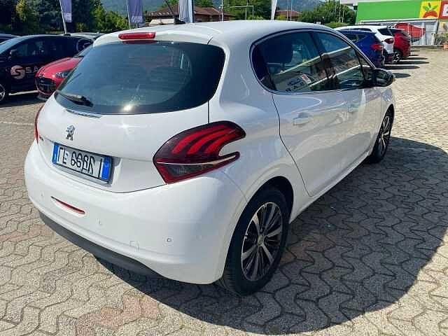 Peugeot 208 BlueHDi 100 5 porte Allure