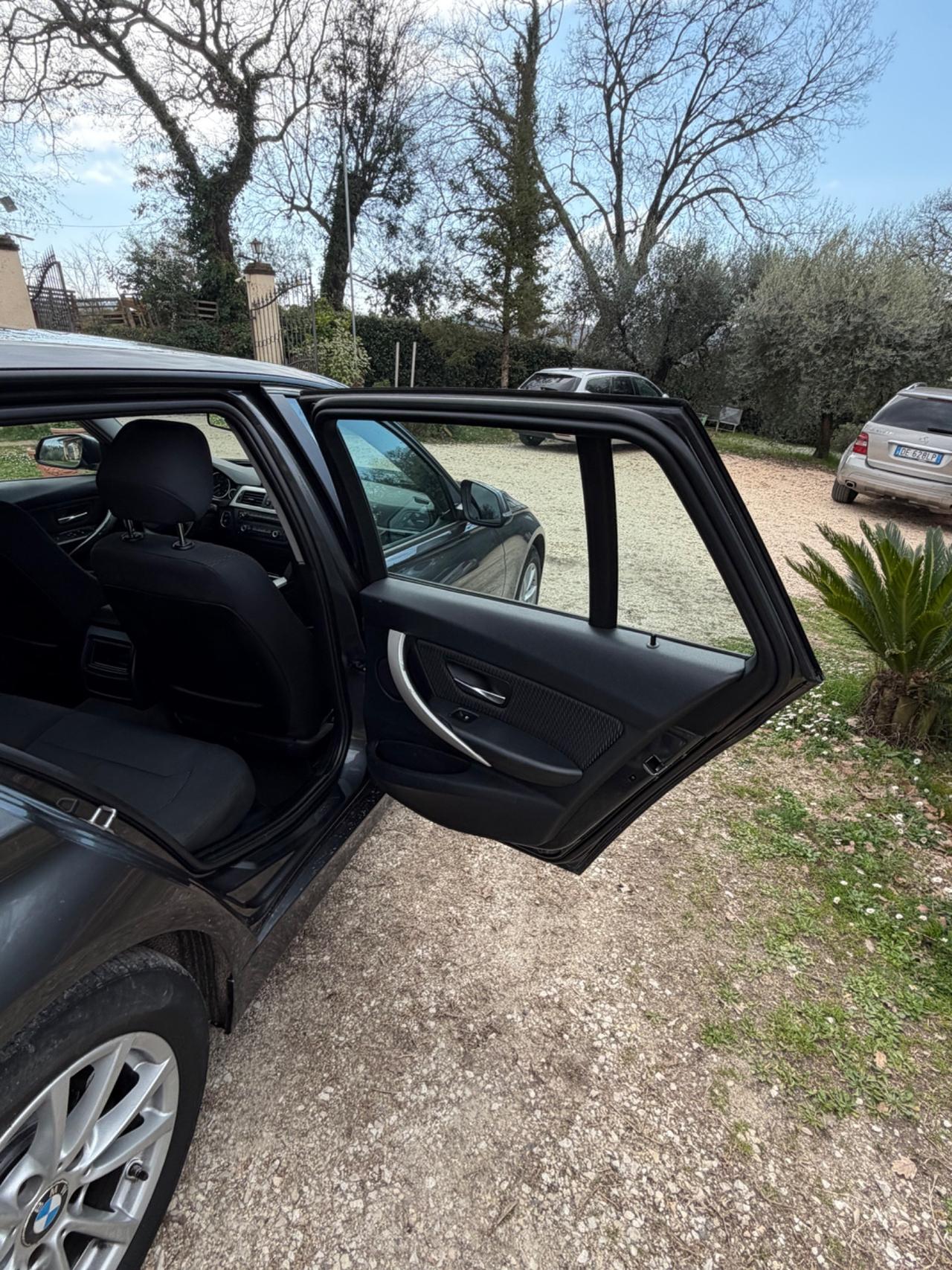 Bmw 118 118d 5p. Unique