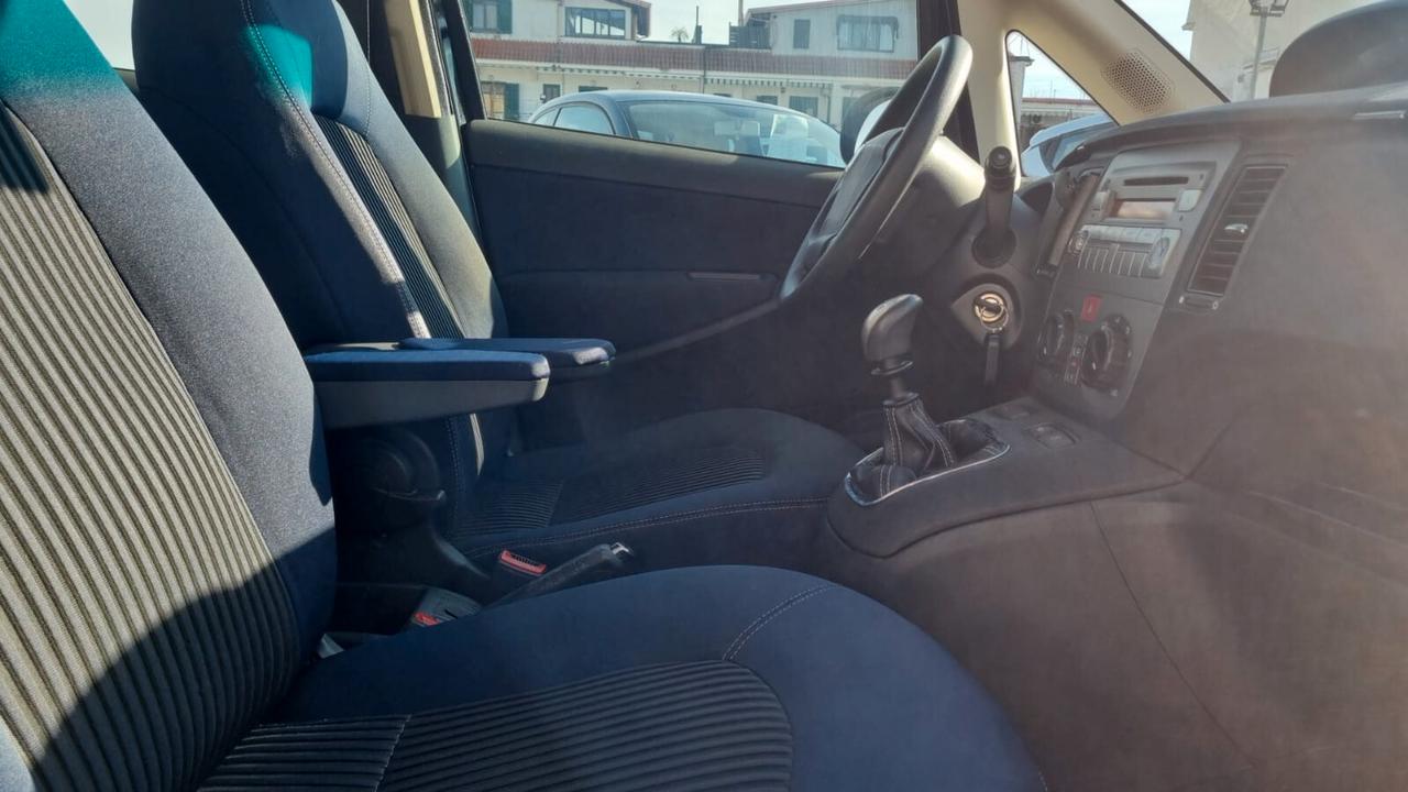 Lancia MUSA 1.4 16V EURO 5 Poltrona Frau-95CV-70KW-