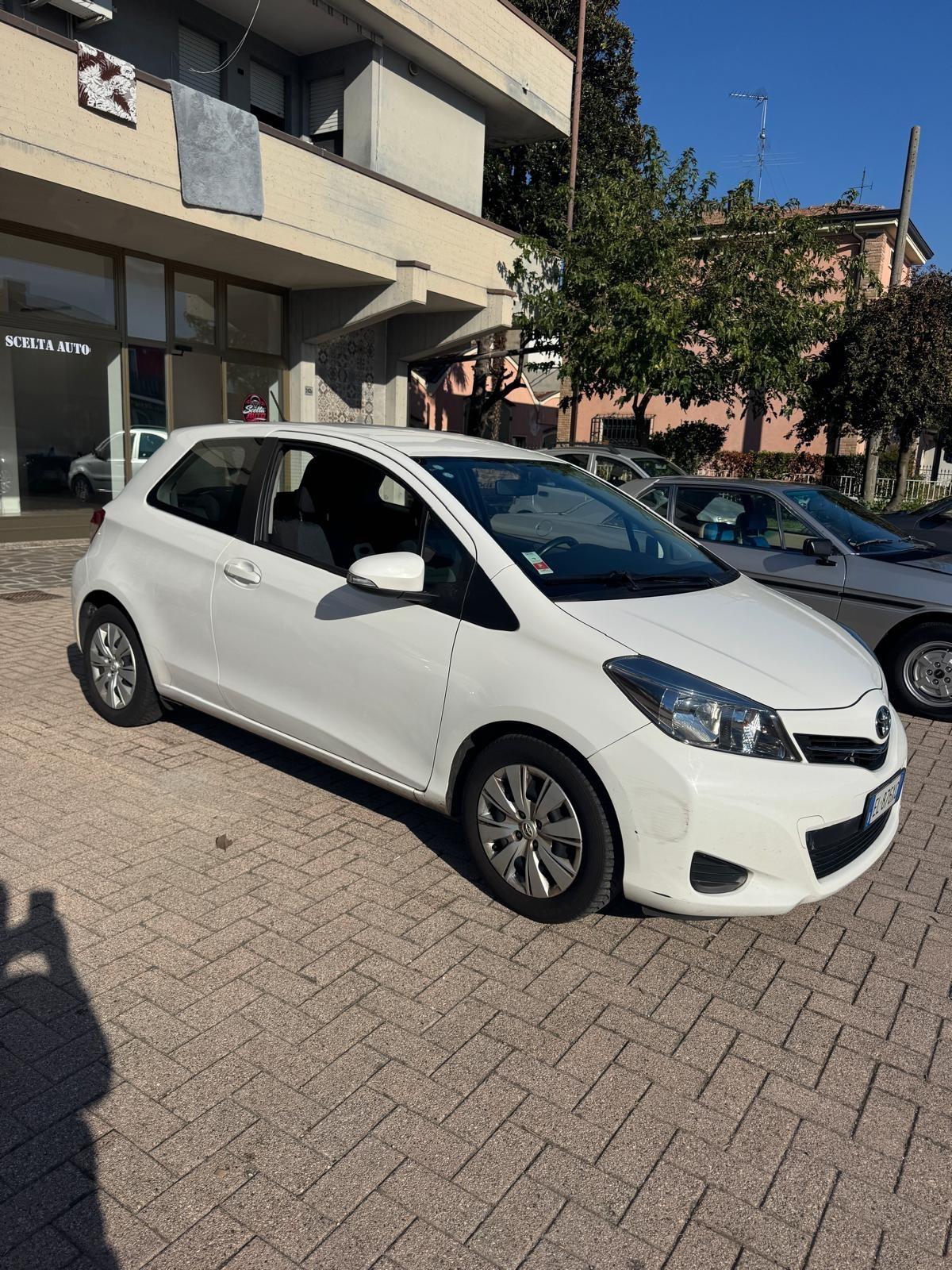 Toyota Yaris 1.4 D-4D 3 porte Style