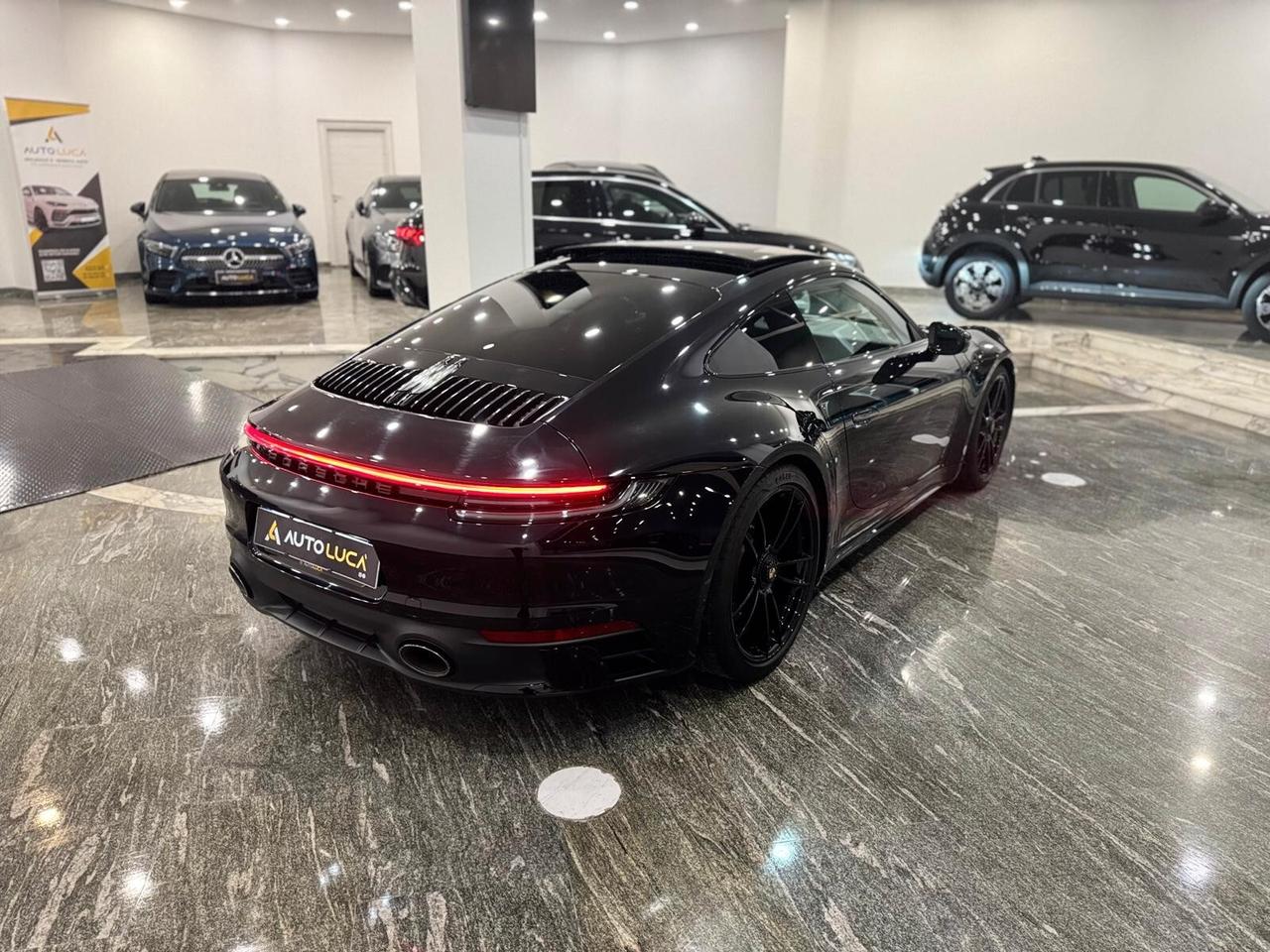Porsche 911 Carrera 4 GTS