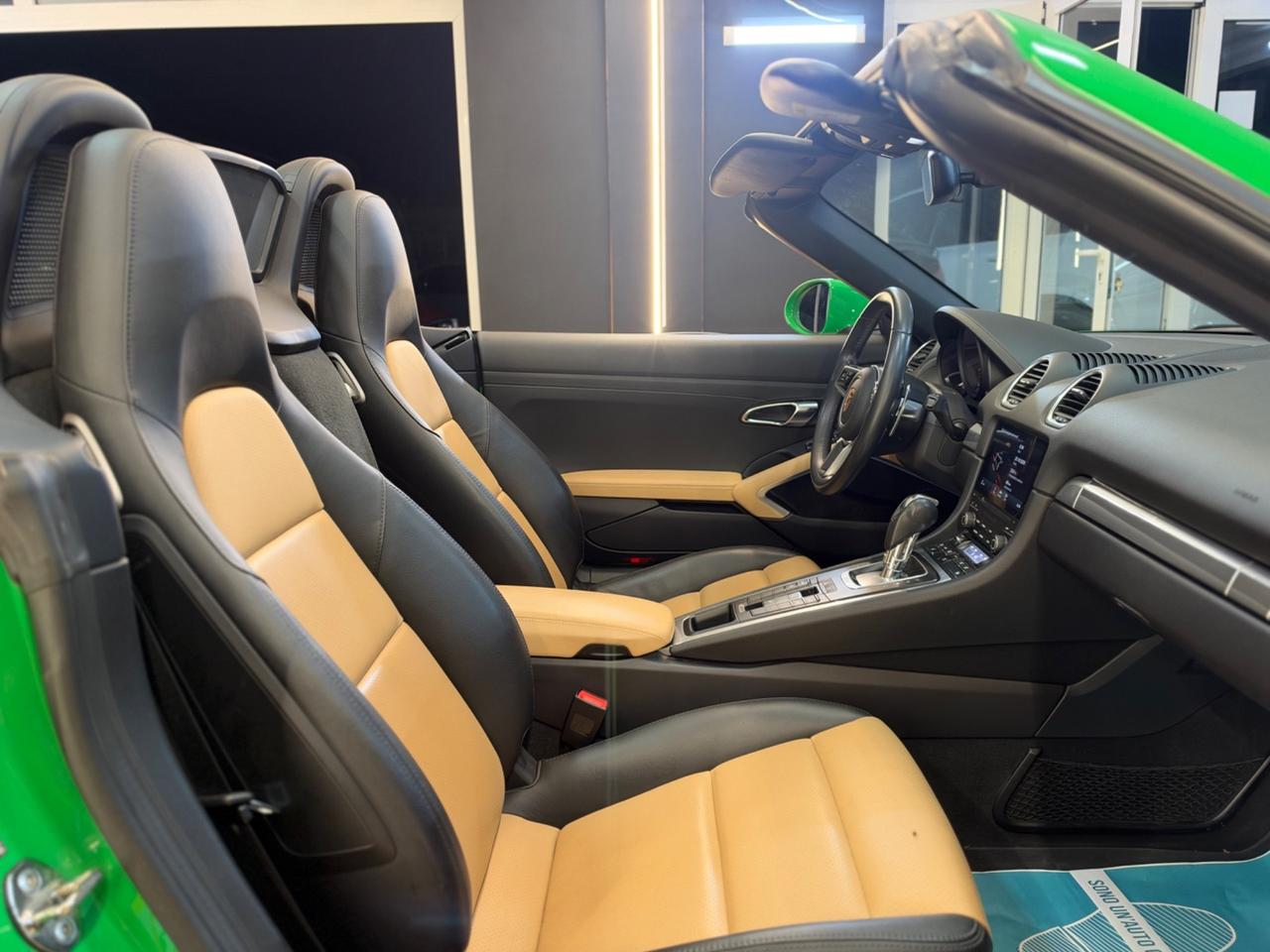 Porsche 718 Boxster 2.0