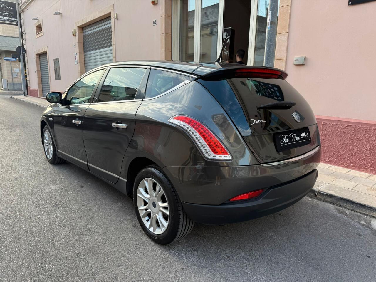 LANCIA DELTA PLATINO 1.6 MJT 120CV ALCANTARA NAVI CAM ANNO 2011