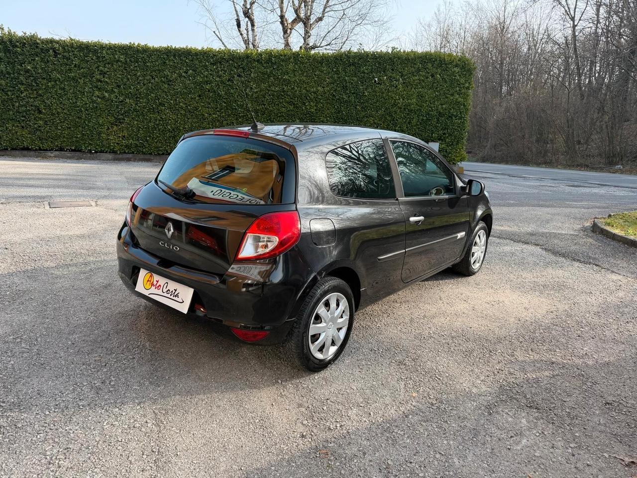 Renault Clio 1.2 16V 3 porte Confort