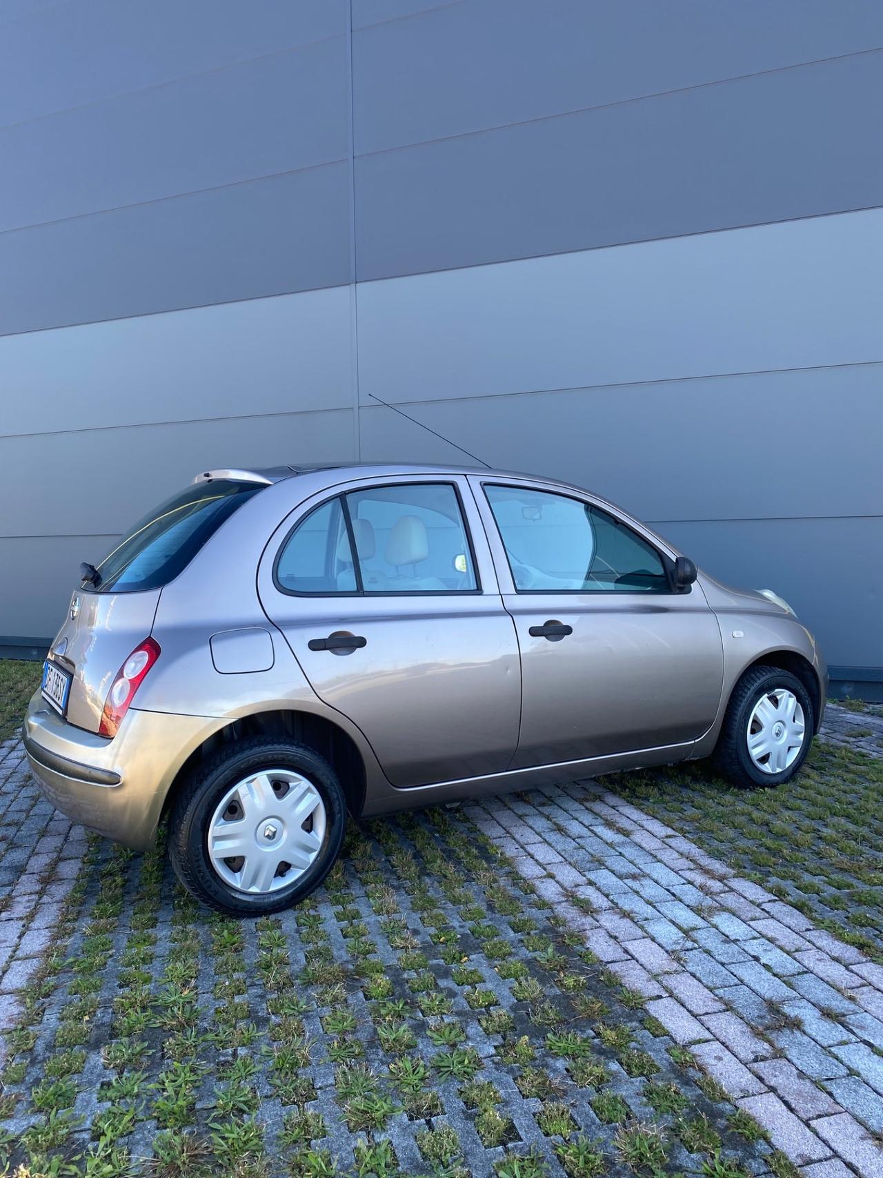 Nissan Micra 1.2 16V 5 porte Acenta