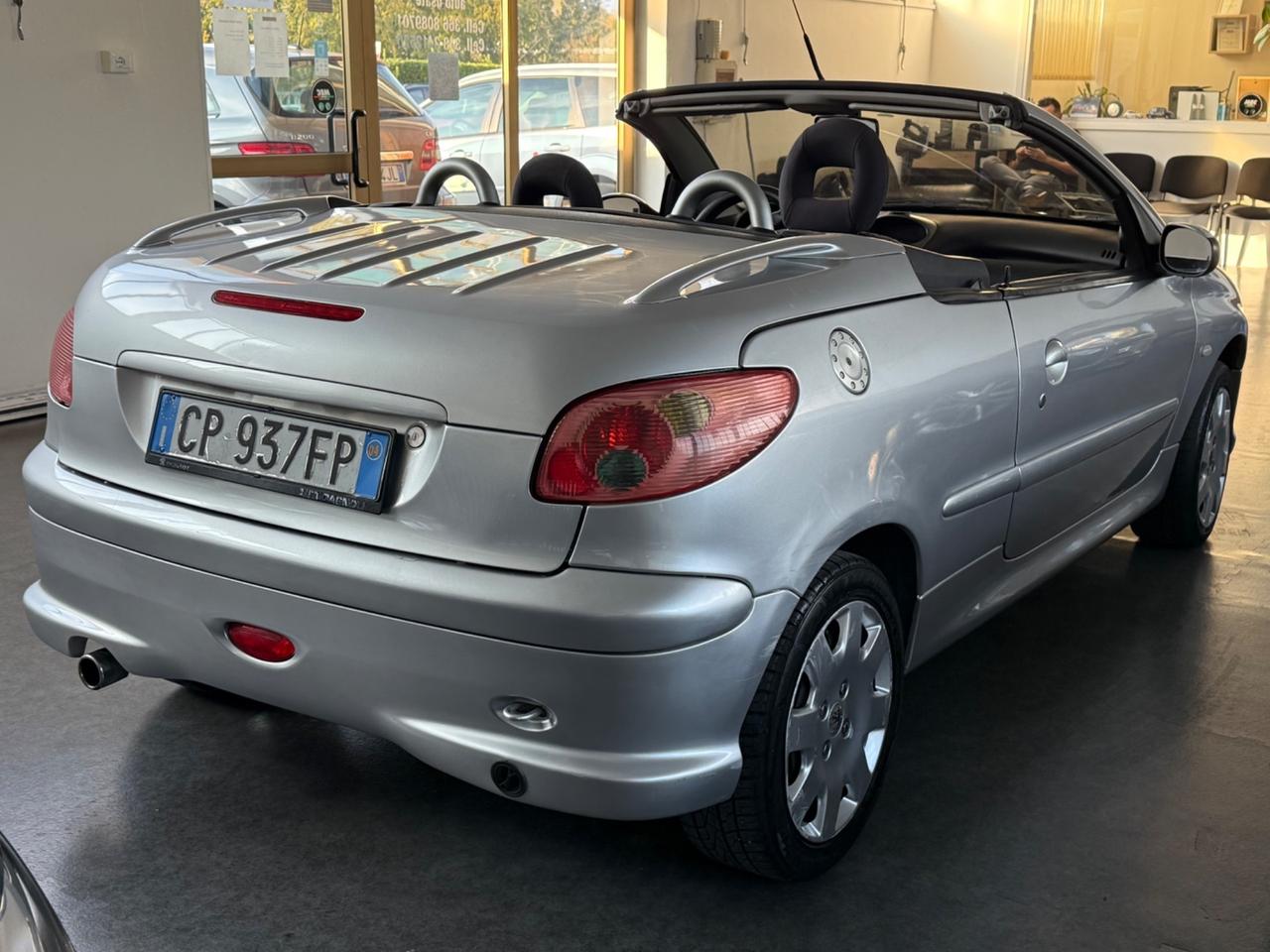Peugeot 206 1.6 16V CC Quiksilver