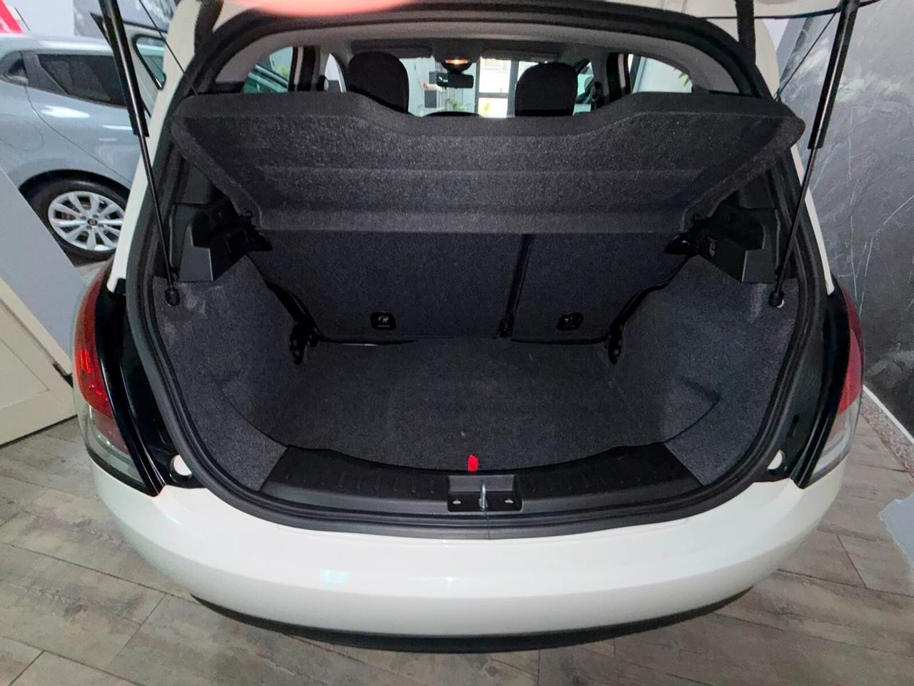 Lancia Ypsilon 1.0 FireFly 5 porte S&S Hybrid Gold