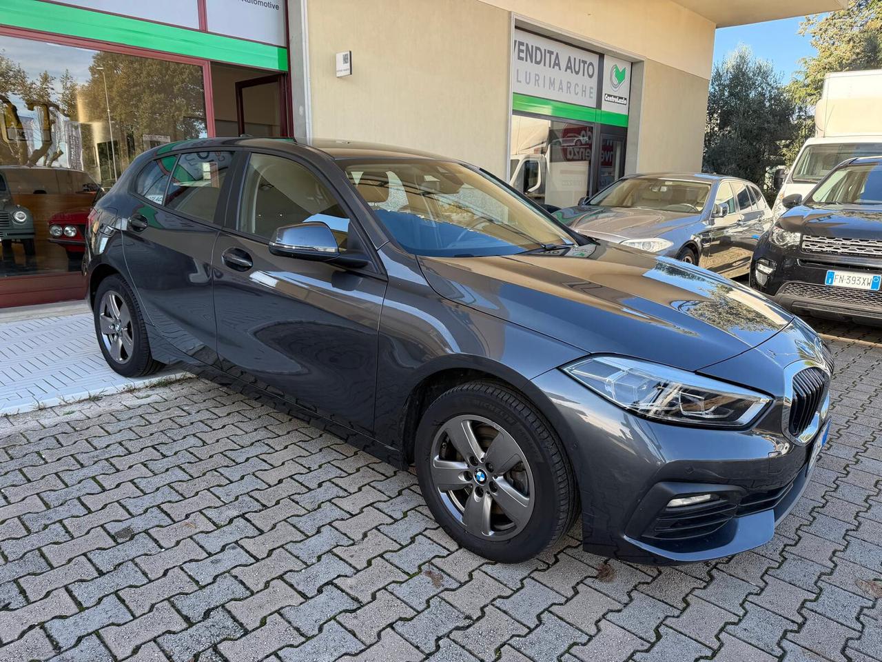 Bmw 116 116d 5p. Business Advantage