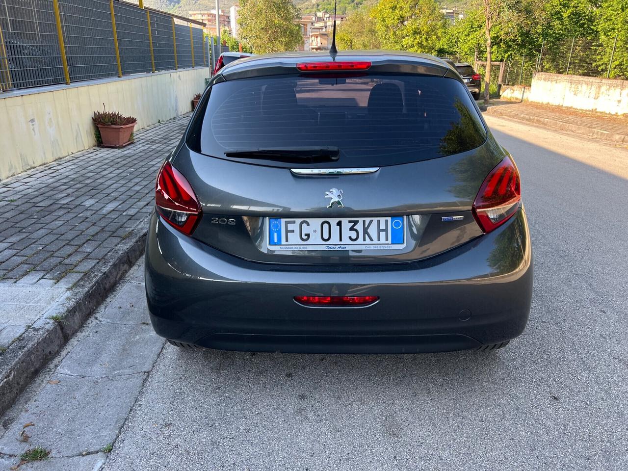 Peugeot 208 1.2 benzina 5 porte Allure