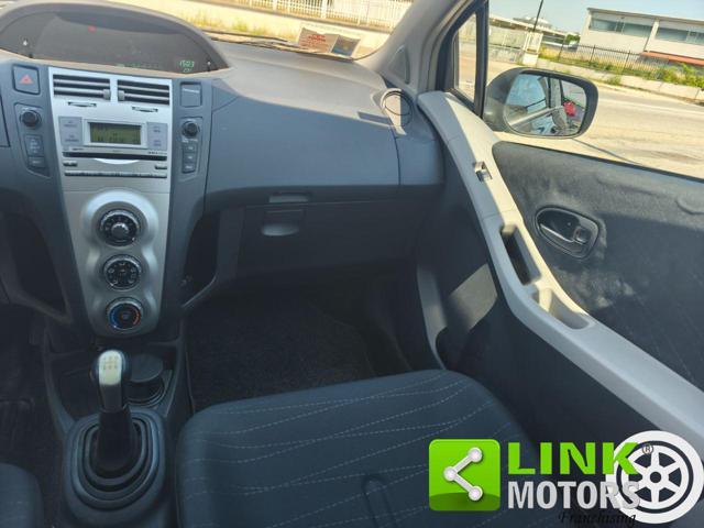 TOYOTA Yaris 1.3 5 porte