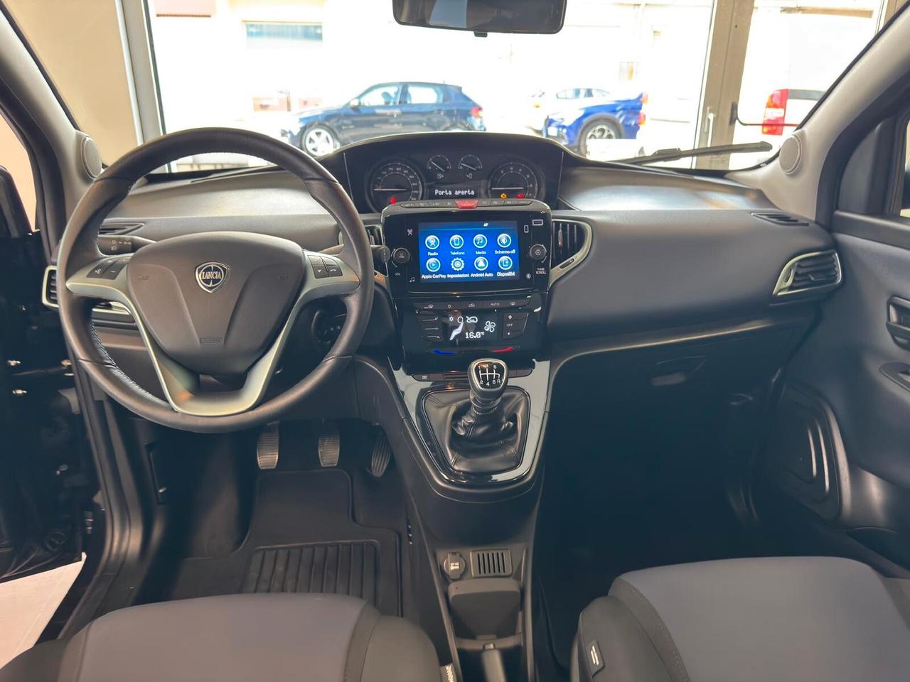 Lancia Ypsilon 1.0 69CV Hybrid Gold Plus 2023