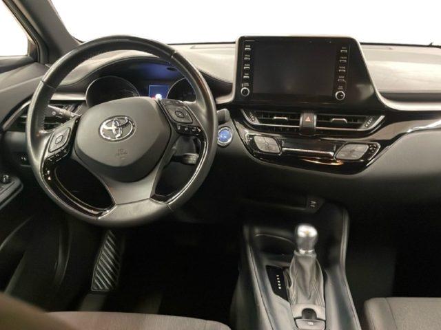TOYOTA C-HR 1.8 Hybrid E-CVT Business