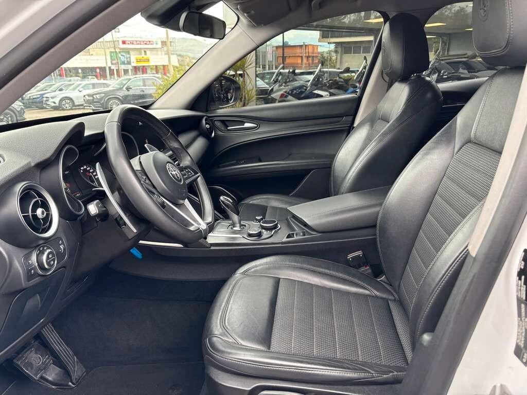 Alfa Romeo Stelvio 2.2 Turbodiesel 150 CV AT8 RWD Business 2018 / KM 149.000 Tua a solo 199 Euro al mese