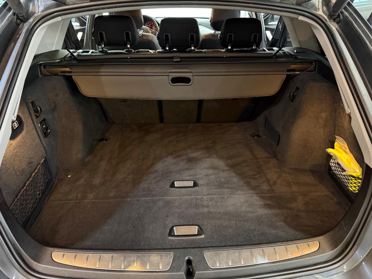 Bmw 318 Touring 318d auto 82.000 KM!!