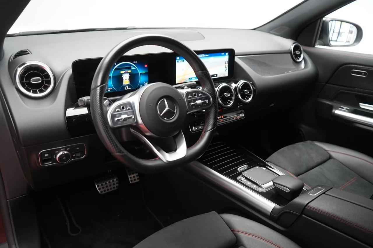 Mercedes-benz GLA 200 Automatic AMG - KAMERA - LED - NAVI