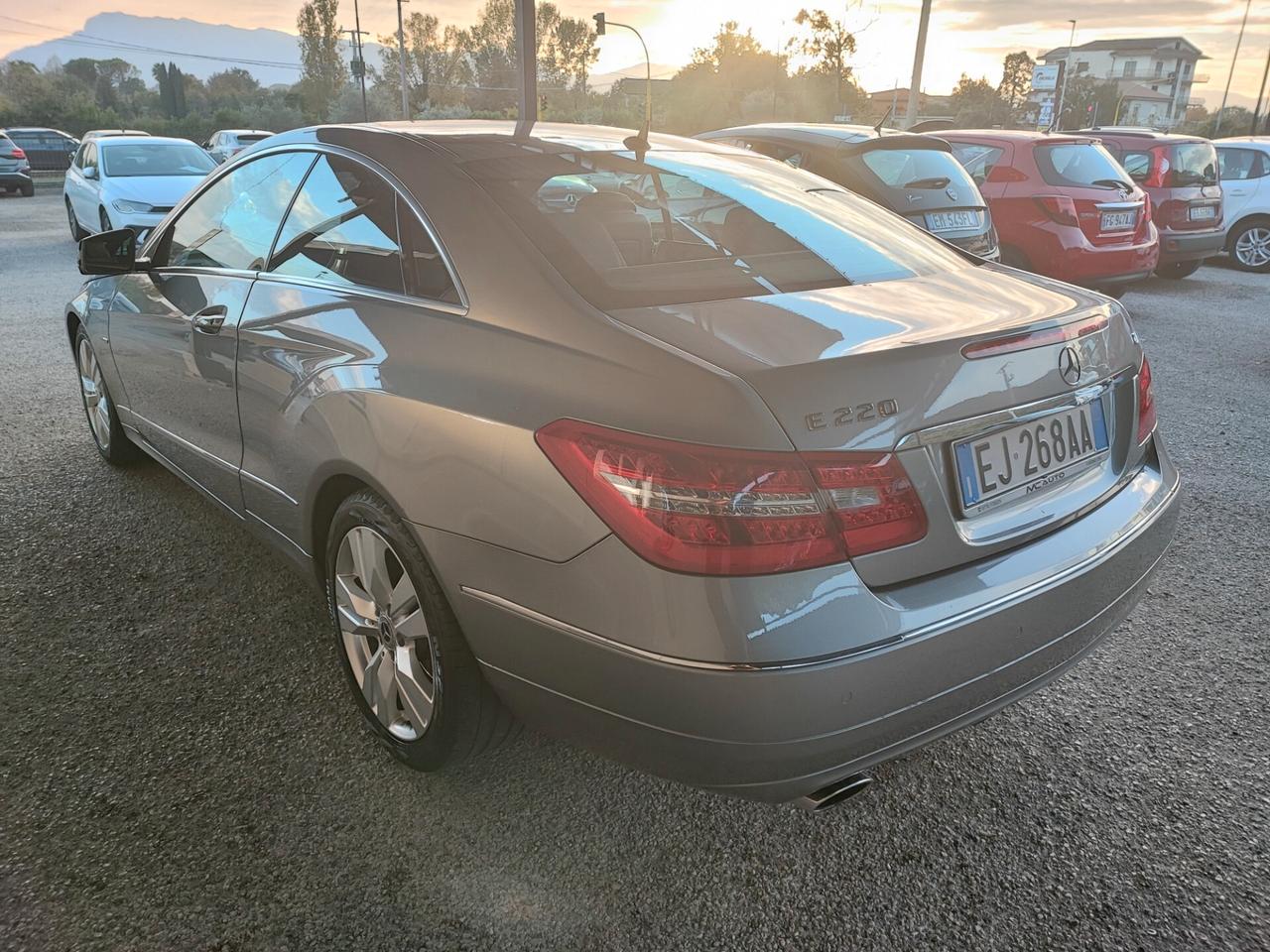 Mercedes-benz E 220 CDI Coupé BlueEFFICIENCY