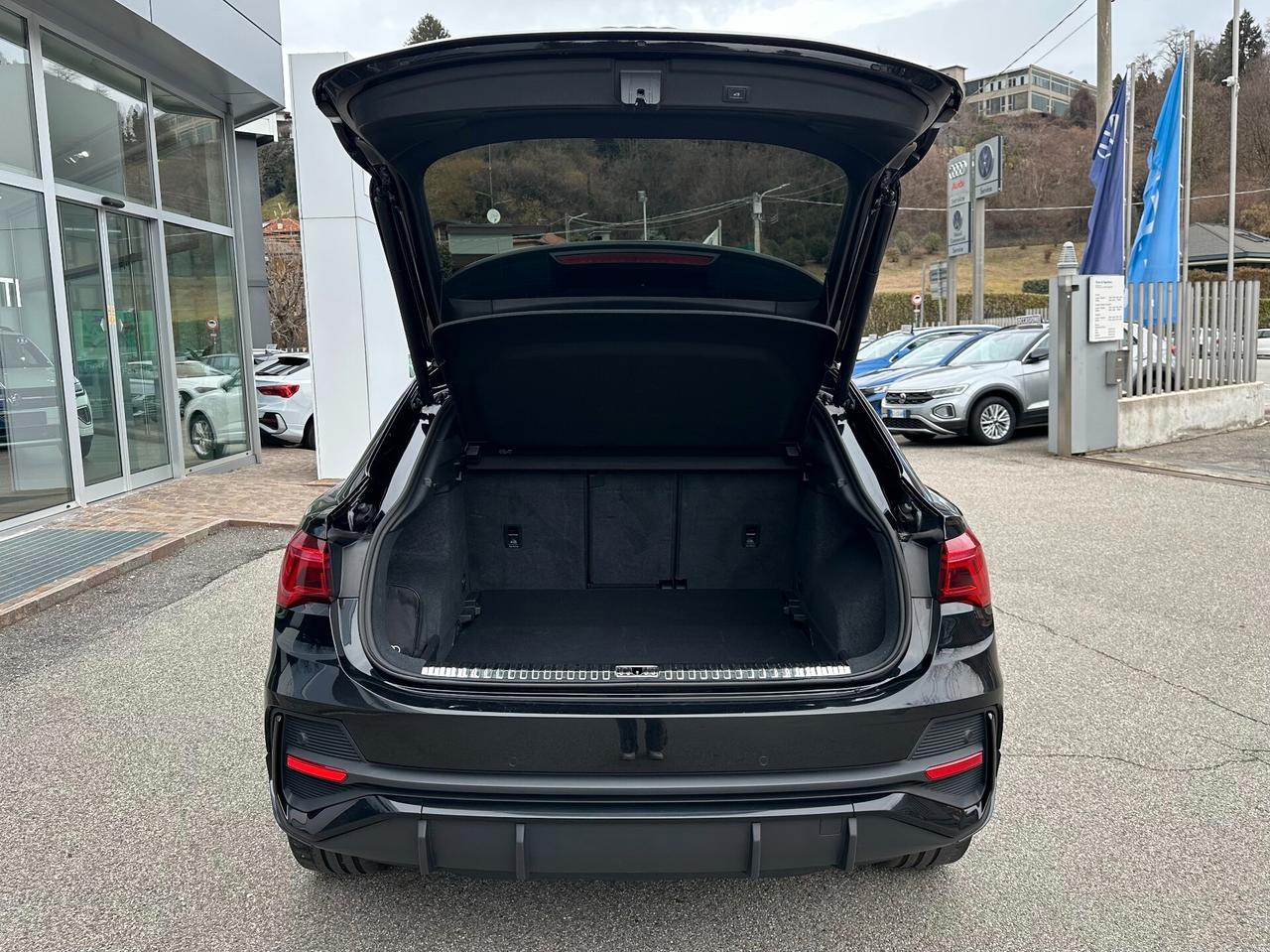 Audi Q3 SPB 35 TDI Identity Black