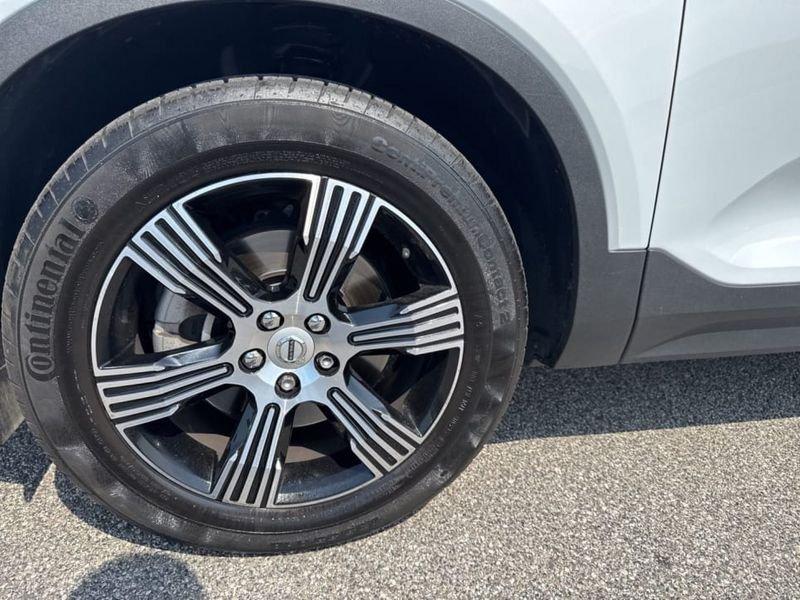 Volvo XC40 2.0 D3 INSCRIPTION AWD AUTO MY21