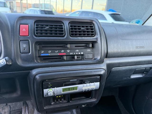 SUZUKI Jimny 1.3i 16V cat 4WD JLX Special