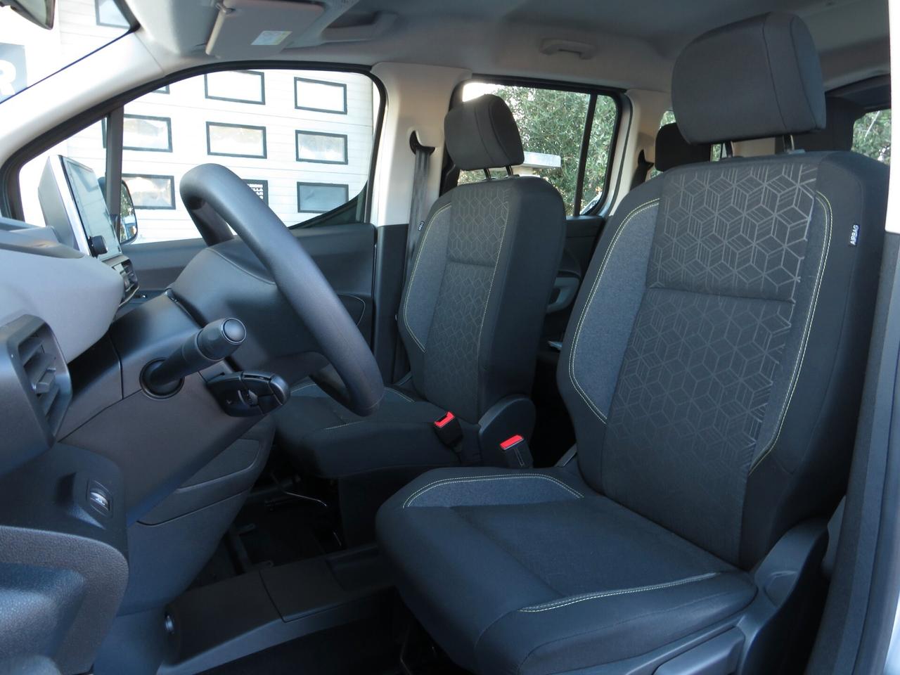 Peugeot Rifter 1.5bluehdi Active 100cv. adas/android-applecar