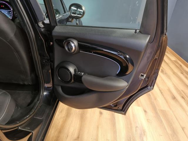 MINI Cooper 1.5 Cooper 5 porte