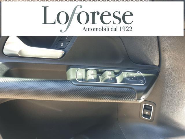 MERCEDES-BENZ GLB 200 d Automatic Sport