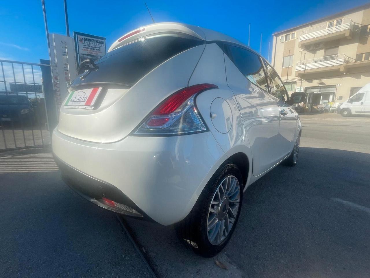 Lancia Ypsilon 1.3 MJT 16V 95 CV 5 porte S&S Platinum