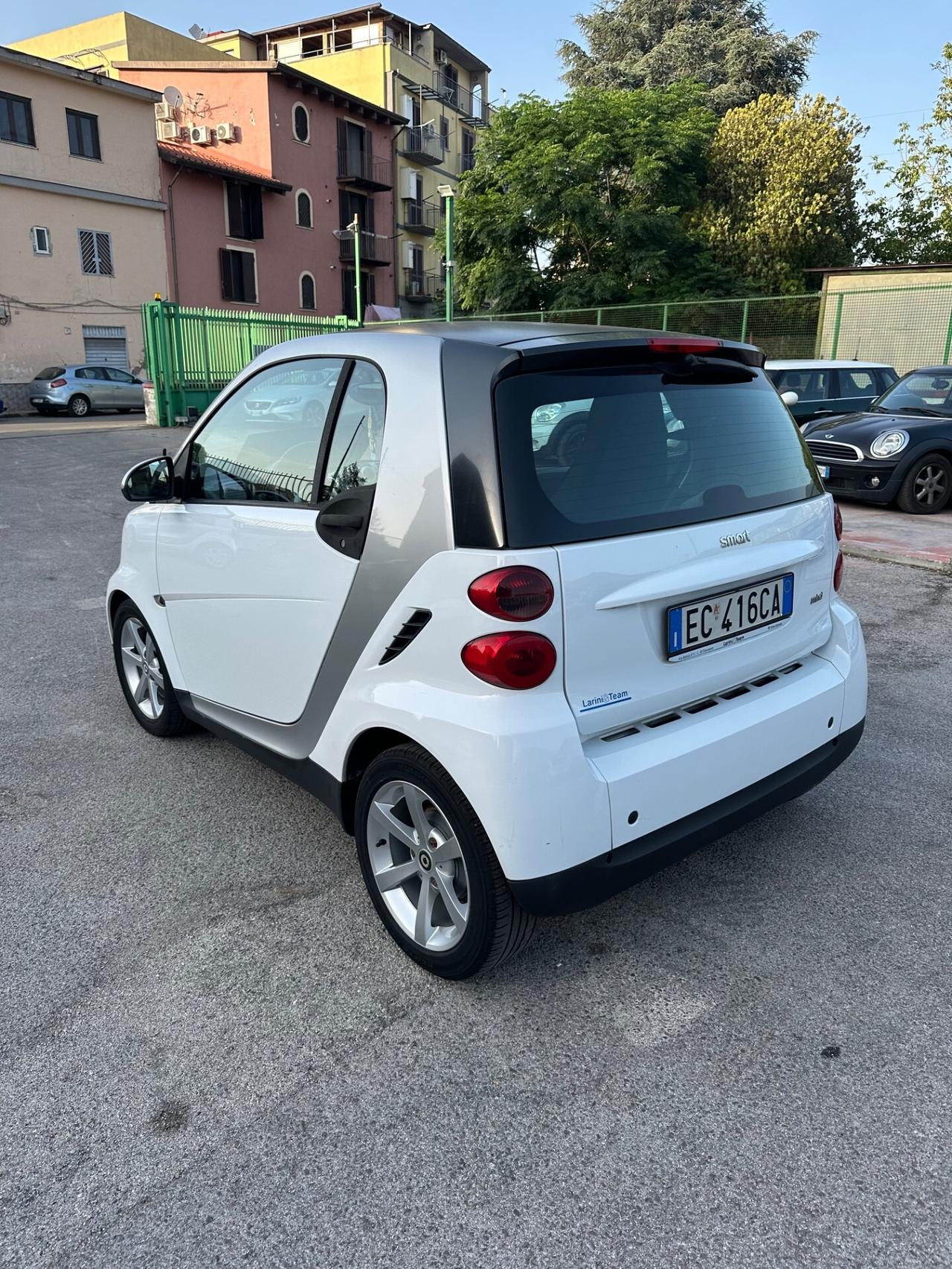 Smart ForTwo 1000 52 kW MHD coupé passion
