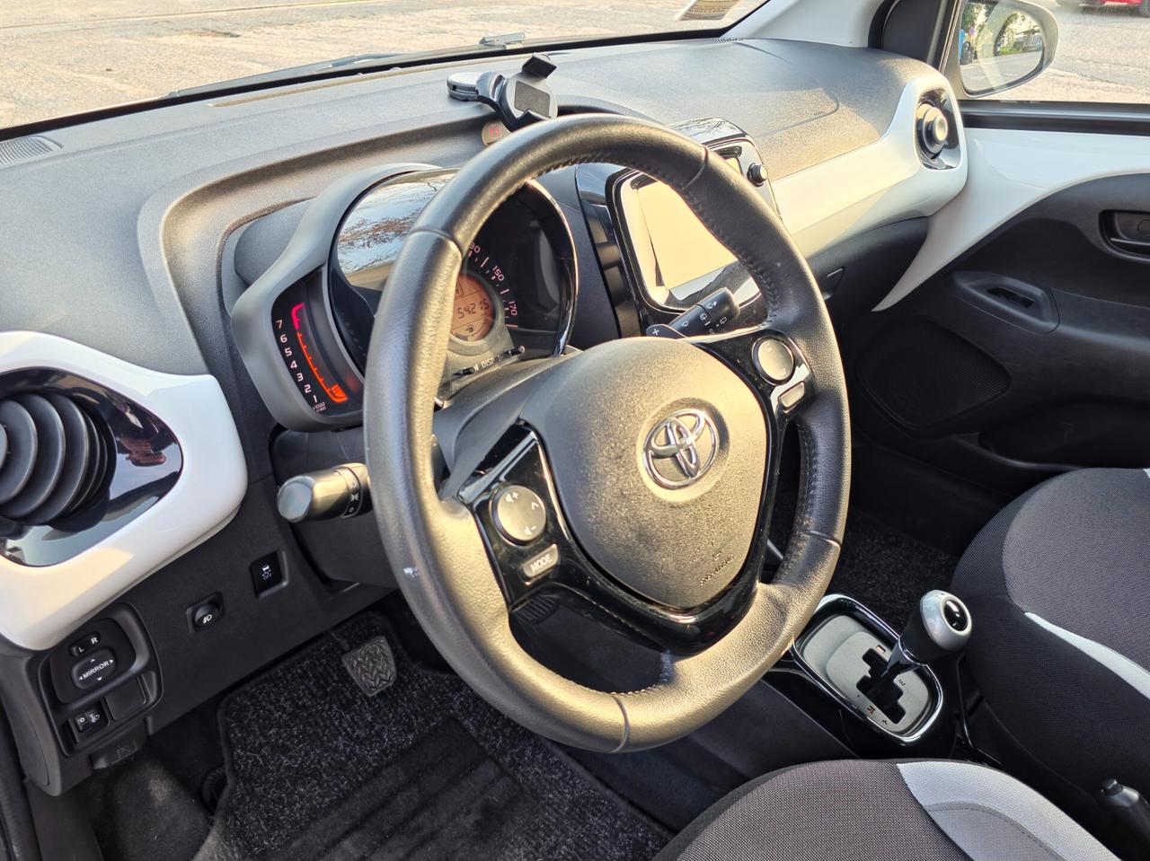 Toyota Aygo 1.0 VVT-i 69 CV 5 porte x-cite MMT 2014-E5B Automatico NEO