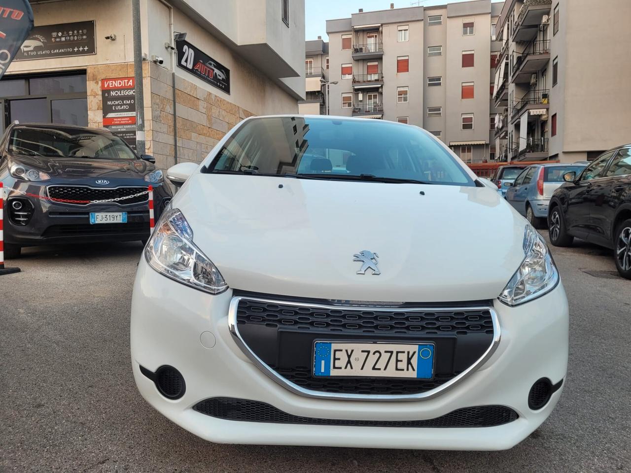 Peugeot 208 Active * 1.4 HDi * 68 CV * Perfetta * Garantita 12 Mesi