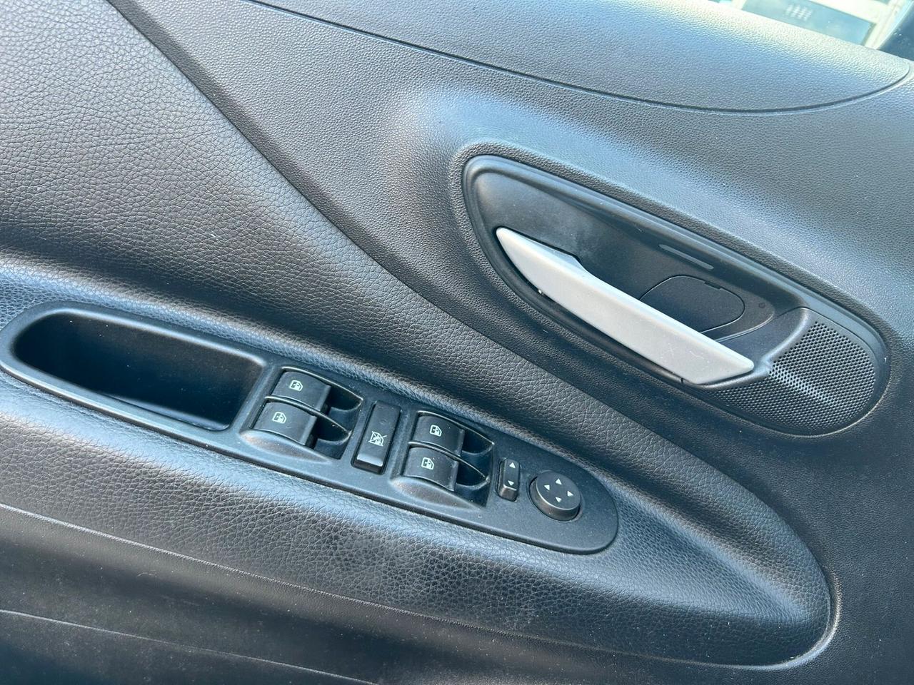 Fiat Punto Evo 1.3 Mjt X NEOPATENTATI 2011