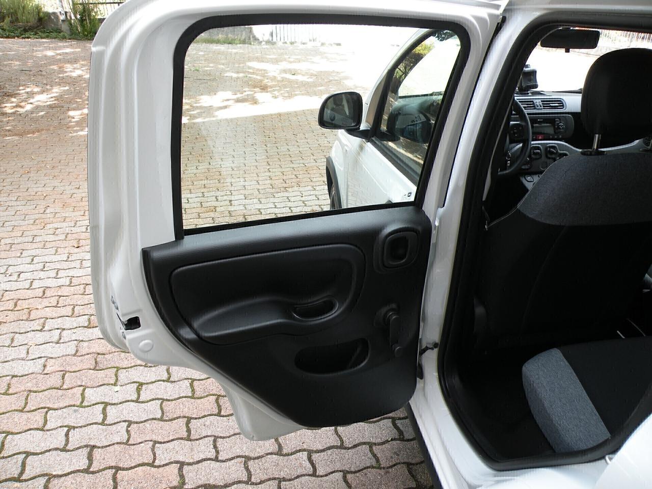 FIAT PANDA HYBRID - NOLEGGIO