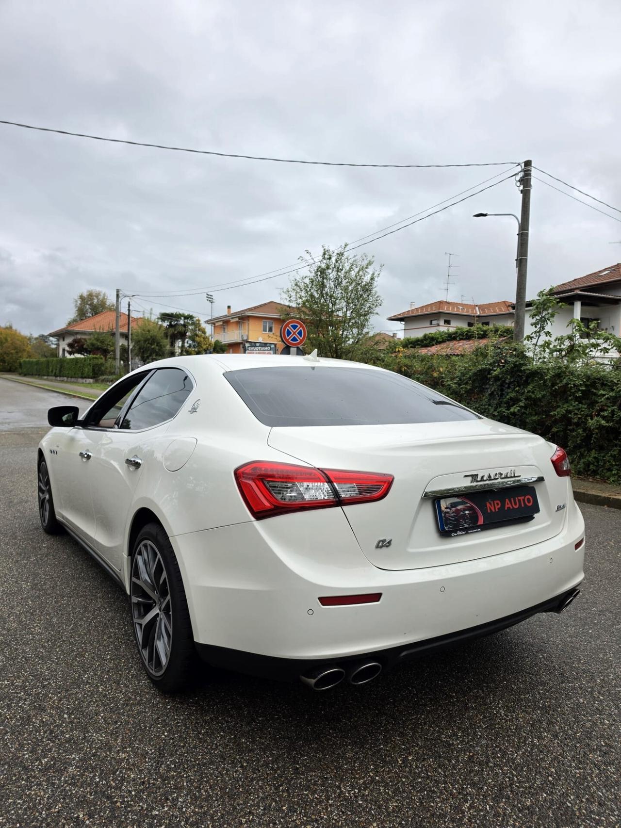 Maserati Ghibli q4